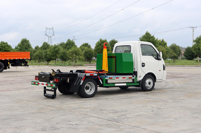 东风CL5040ZXXBEV纯电动车厢可卸式垃圾车